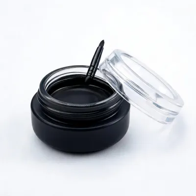 black gel eyeliner